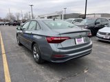 Used 2024 Volkswagen Jetta SE w/ Panoramic Sunroof Package image 5