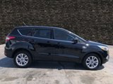 Used 2017 Ford Escape SE image 3