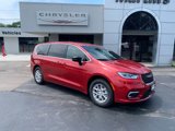 New 2025 Chrysler Pacifica Select image 2