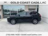 Used 2019 Jeep Cherokee Latitude Plus w/ Cold Weather Group image 2