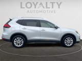 Used 2017 Nissan Rogue SV image 6