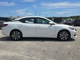 Used 2023 Nissan Sentra SV w/ SV Premium Package image 6