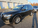 Used 2019 Nissan Rogue SV image 2