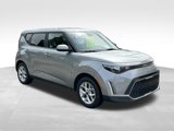 Certified 2023 Kia Soul LX w/ LX Technology Package image 3
