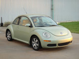 Used 2006 Volkswagen Beetle Coupe image 4