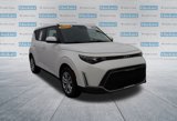 Used 2023 Kia Soul LX image 3