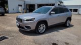 Used 2019 Jeep Cherokee Latitude w/ Popular Appearance Group image 4