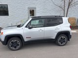 Used 2017 Jeep Renegade Trailhawk w/ Premium Trailhawk Package image 3