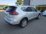 Used 2019 Nissan Rogue SV image 4