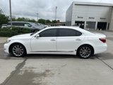 Used 2012 Lexus LS 460 L w/ Luxury Pkg image 3