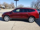 Used 2017 Chevrolet Traverse LT w/ Style and Technology Package image 2