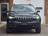 Used 2019 Jeep Cherokee Trailhawk image 3