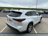 Used 2024 Toyota Highlander LE image 5