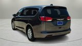 Used 2022 Chrysler Voyager LX image 5