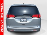 Used 2018 Chrysler Pacifica L image 4