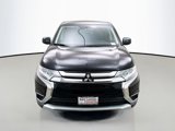 Used 2016 Mitsubishi Outlander ES image 2