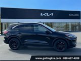 Used 2022 Ford Escape SE image 2