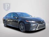 Used 2023 Toyota Camry SE image 2