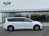 Used 2018 Chrysler Pacifica Limited image 2