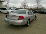 Used 2004 Ford Taurus SE image 4