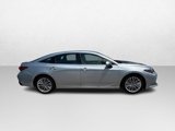 Used 2019 Toyota Avalon Limited image 4