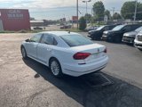 Used 2016 Volkswagen Passat 1.8T SE w/ Lighting Package (P06) image 5