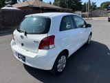 Used 2010 Toyota Yaris 2-Door Hatchback image 5