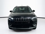 Used 2019 Jeep Cherokee Limited w/ Luxury Group image 2