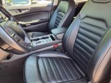 Used 2023 Ford Edge SEL image 3