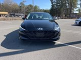 Used 2022 Hyundai Elantra SEL w/ Preferred Accessory Package image 3