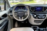 Used 2017 Chrysler Pacifica Limited w/ UConnect Theater Package image 5