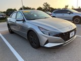 Used 2021 Hyundai Elantra SEL w/ Preferred Accessory Package image 2