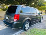 Used 2016 Dodge Grand Caravan SE image 6