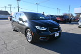 Certified 2023 Chrysler Pacifica Touring-L image 2