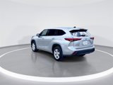 Used 2022 Toyota Highlander LE image 5