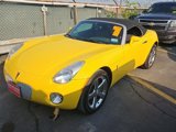 Used 2007 Pontiac Solstice Convertible w/ Preferred Package image 2