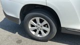 Used 2012 Toyota Highlander FWD image 3
