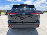 Used 2020 Toyota Highlander XLE w/ Phone Cable & Charge Package image 5