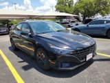 Used 2023 Hyundai Elantra SEL image 2