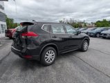 Used 2017 Nissan Rogue S image 5