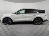 Used 2020 Lincoln Aviator Reserve w/ Equipment Group 202A image 6