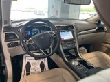 Used 2018 Ford Fusion SE w/ Fusion SE Technology Package image 3