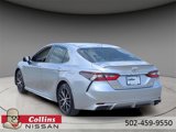 Used 2023 Toyota Camry SE image 3