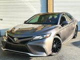 Used 2022 Toyota Camry XSE image 3