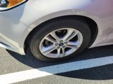 Used 2018 Ford Fusion SE w/ Fusion SE Technology Package image 4