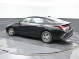 Certified 2024 Hyundai Elantra SE image 3