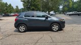 Certified 2022 Chevrolet Trax LT w/ LT Convenience Package image 3