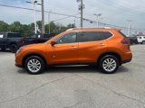 Used 2020 Nissan Rogue SV image 2