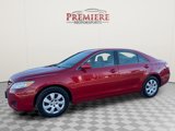 Used 2010 Toyota Camry LE image 2