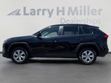 Used 2019 Toyota RAV4 LE image 2